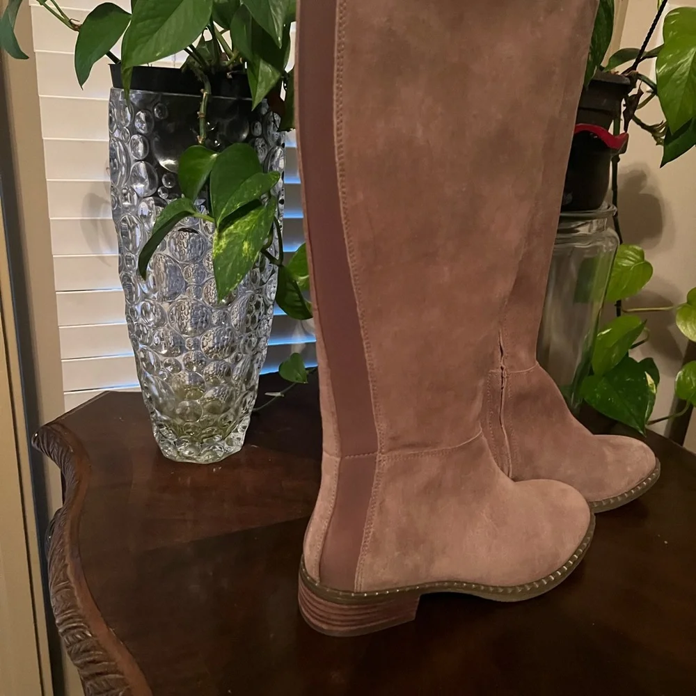 Kenneth Cole Riding Style Boots - Picture 2 of 4